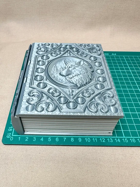Коробка для кубиков и карт «Книга Лунного Волка» — фото 7
